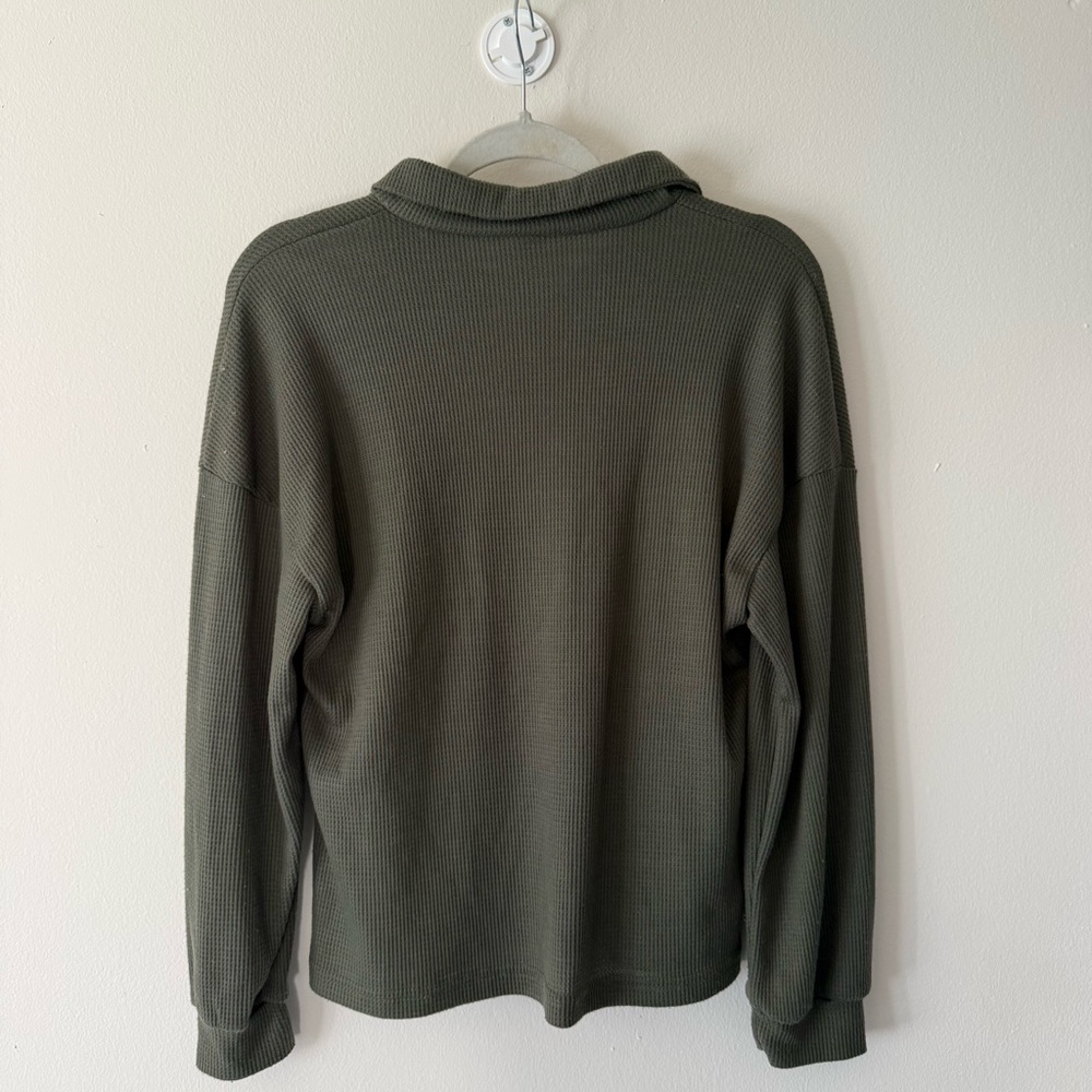 Green Ribbed Waffle Top - Picture 4 of 4